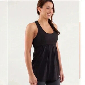 Lulu Lemon Women’s Power Dance Tank Top Racerback Loose Black Shelf Bra Size 6